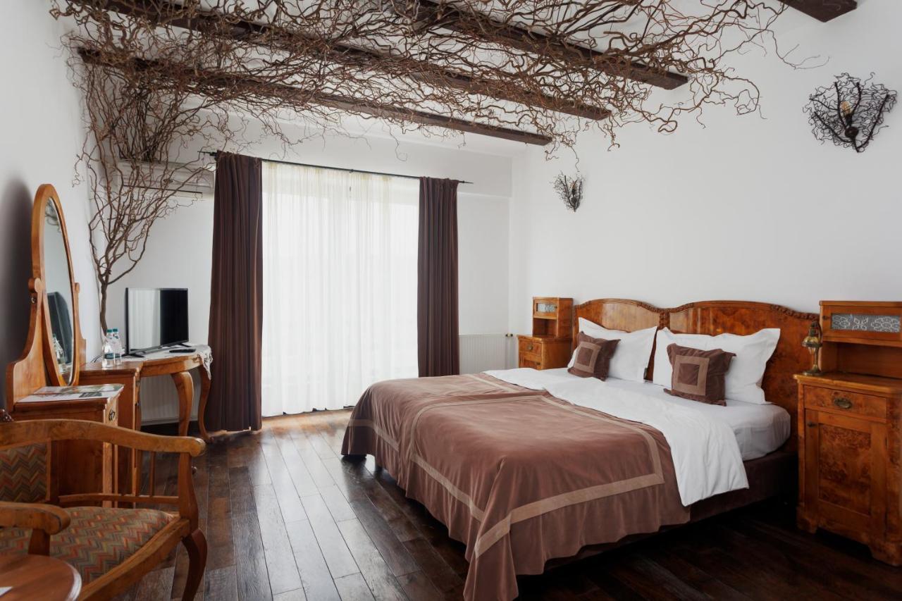 Hotel Conacul Archia Deva Exteriér fotografie