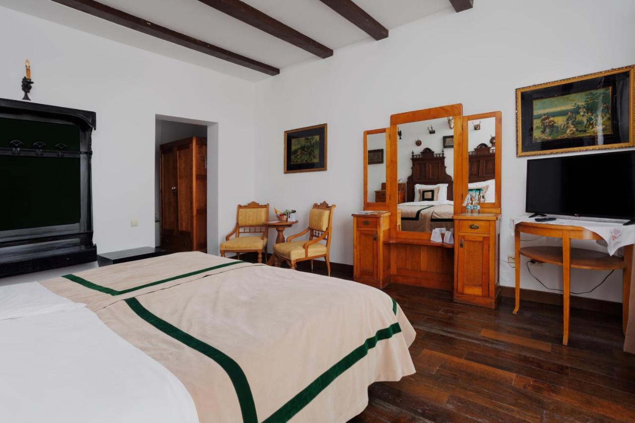 Hotel Conacul Archia Deva Exteriér fotografie