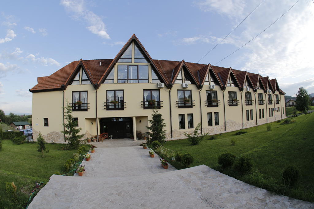 Hotel Conacul Archia Deva Exteriér fotografie
